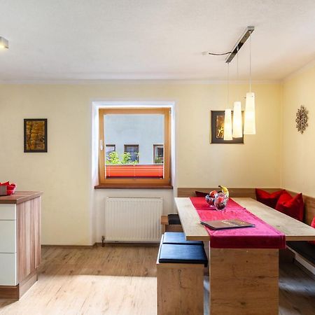 Ferienwohnung Galerie Kaiser Mayrhofen Ngoại thất bức ảnh