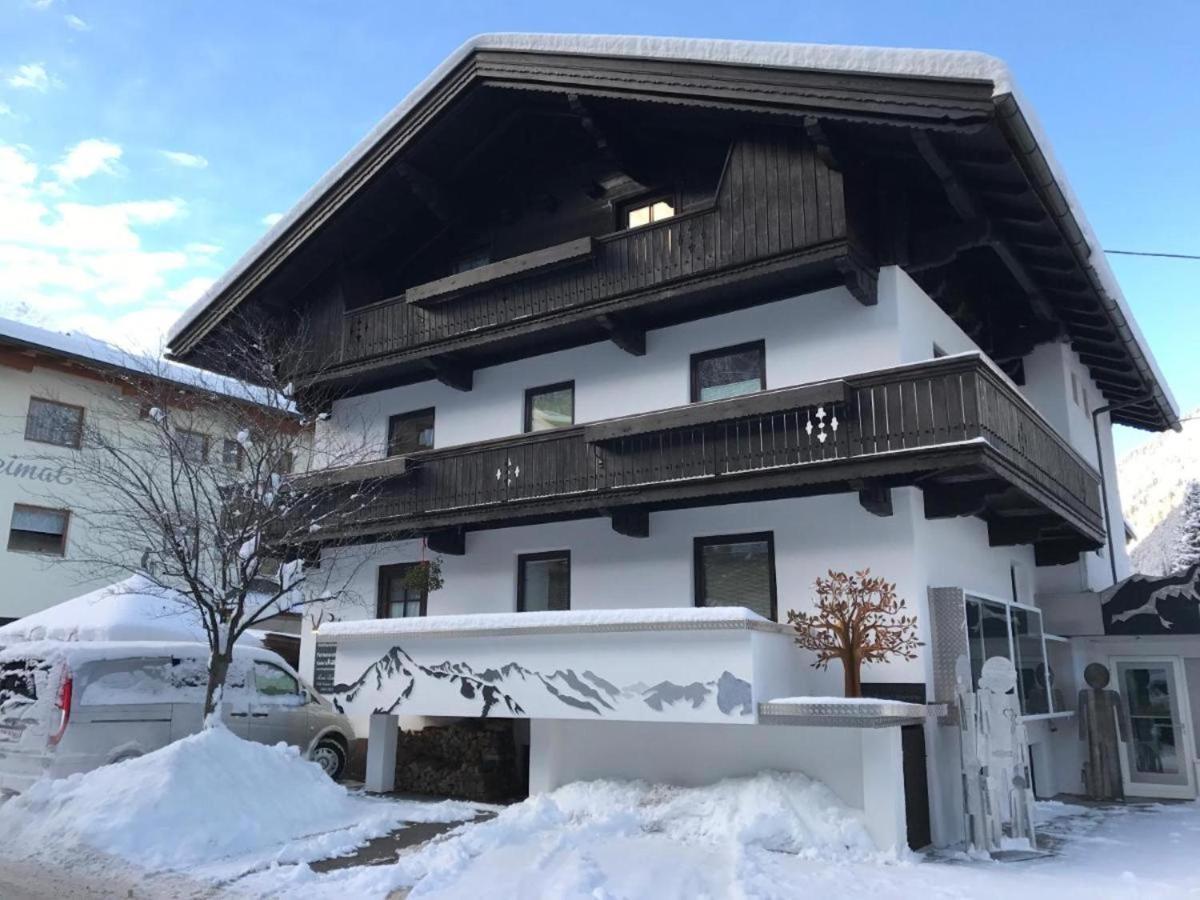 Ferienwohnung Galerie Kaiser Mayrhofen Ngoại thất bức ảnh