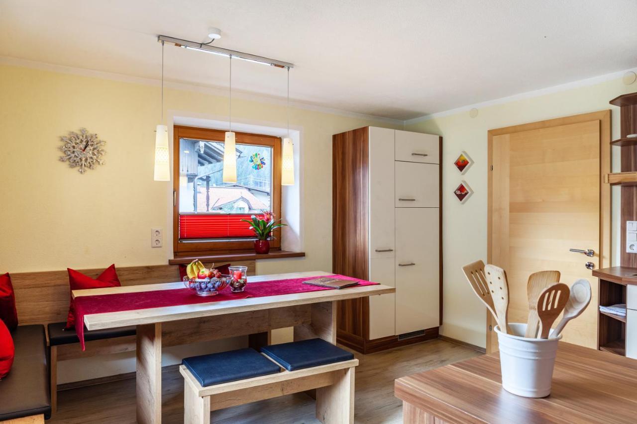 Ferienwohnung Galerie Kaiser Mayrhofen Ngoại thất bức ảnh