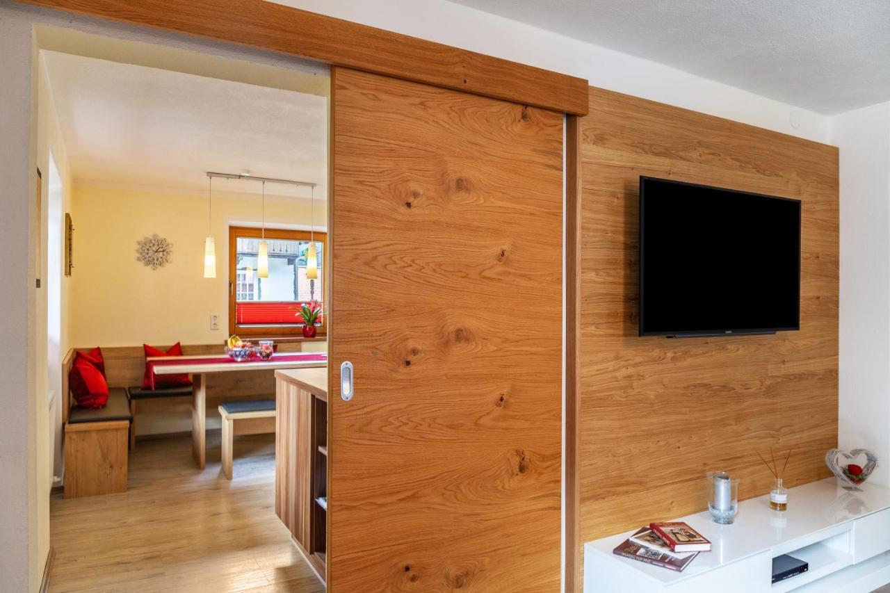 Ferienwohnung Galerie Kaiser Mayrhofen Ngoại thất bức ảnh