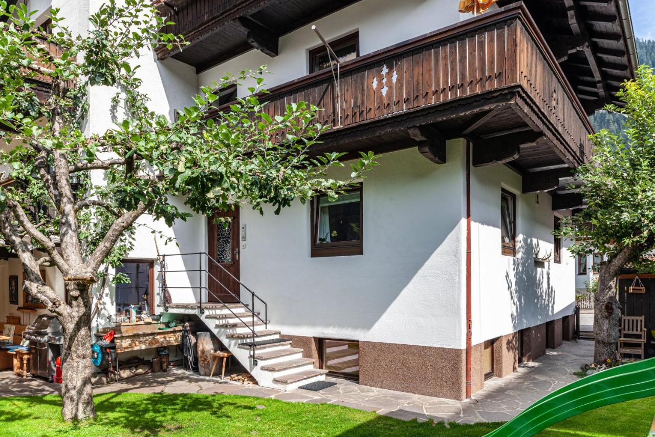 Ferienwohnung Galerie Kaiser Mayrhofen Ngoại thất bức ảnh