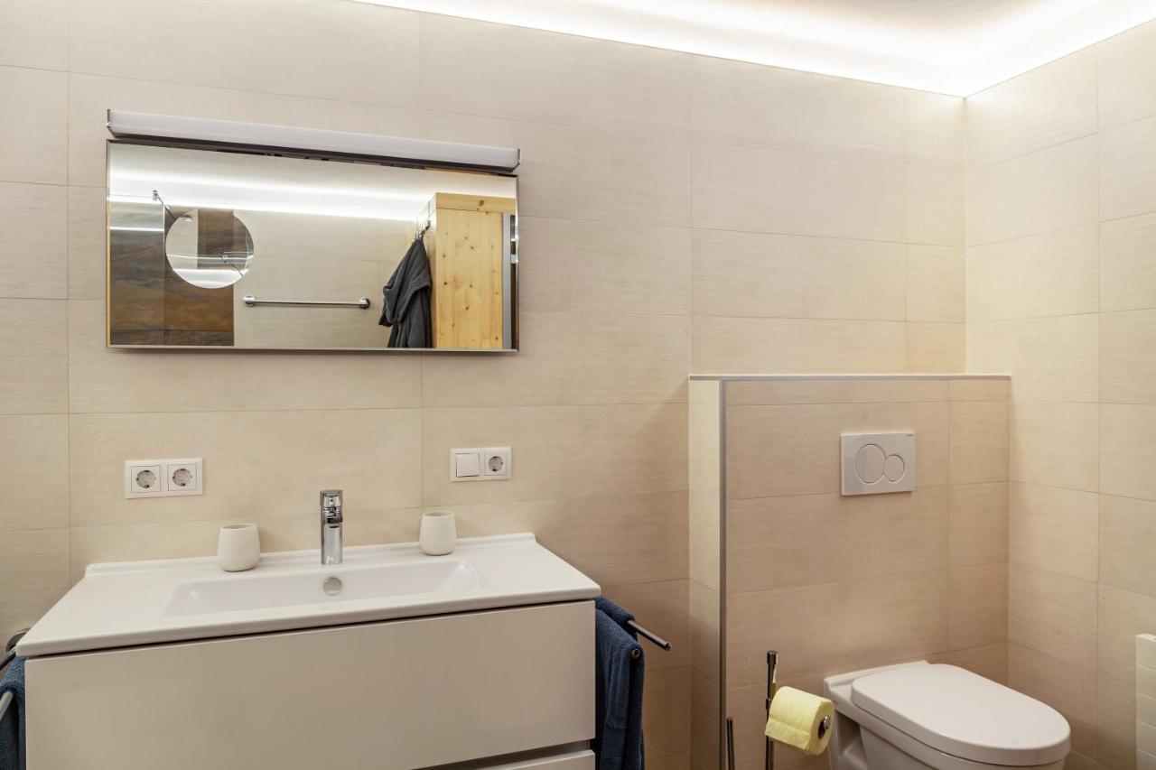 Ferienwohnung Galerie Kaiser Mayrhofen Ngoại thất bức ảnh